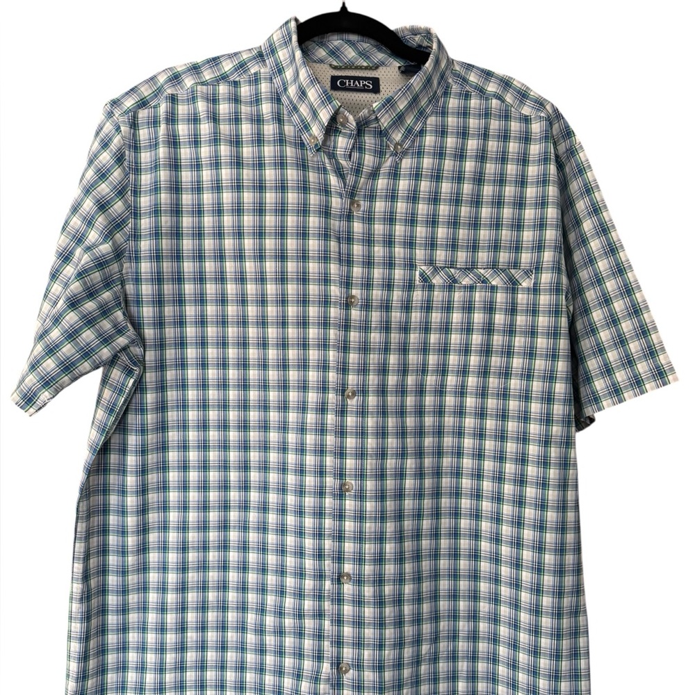 Chaps & Boston Trader Men’s Short Sleeve Shirts. (Size XL)